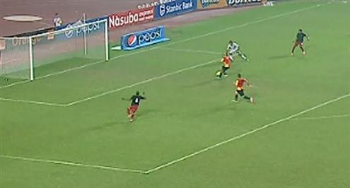 صيد افريقيا.. "سذاجة" لاعب أورلاندو تحرمهم من هدف في الترجي 